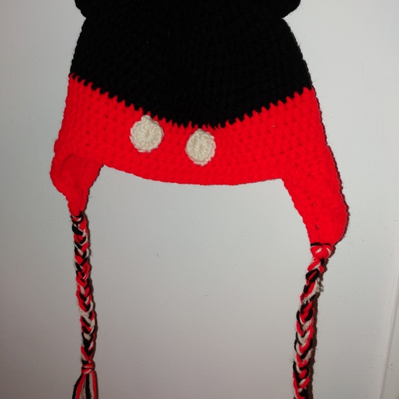 Mickey Mouse Crochet Tobaggan - Picture 2 of 4